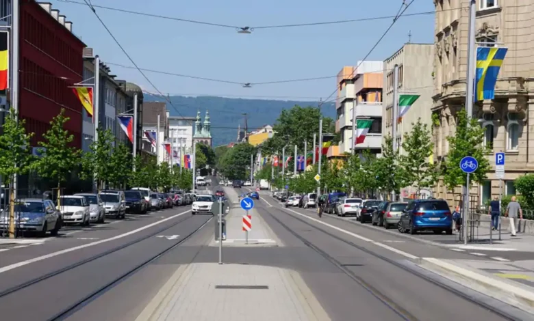 Friedrich Ebert Straße: Eine Straße mit Geschichte, Gegenwart und Zukunft Friedrich Ebert Straße