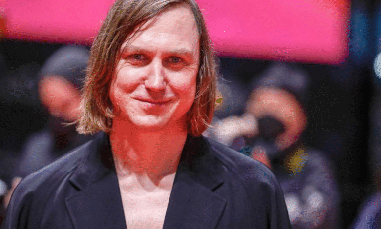 Lars Eidinger: Der Unangepasste Star des Deutschen Theaters und Films Lars Eidinger
